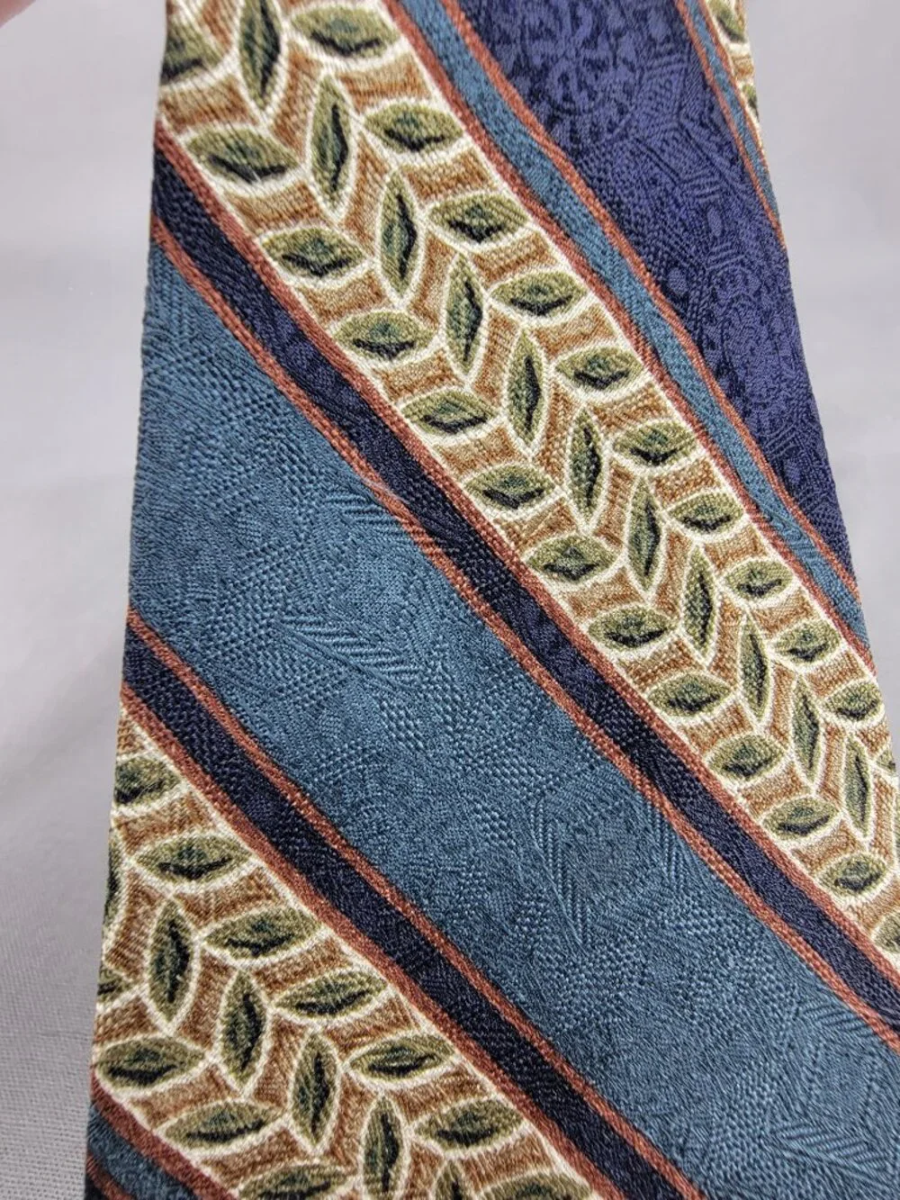 Calvin Klein Silk Necktie Tie Mens Blue Tan Stripe Leaf Geometric USA